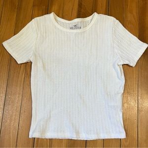 HOLLISTER BABY TEE
